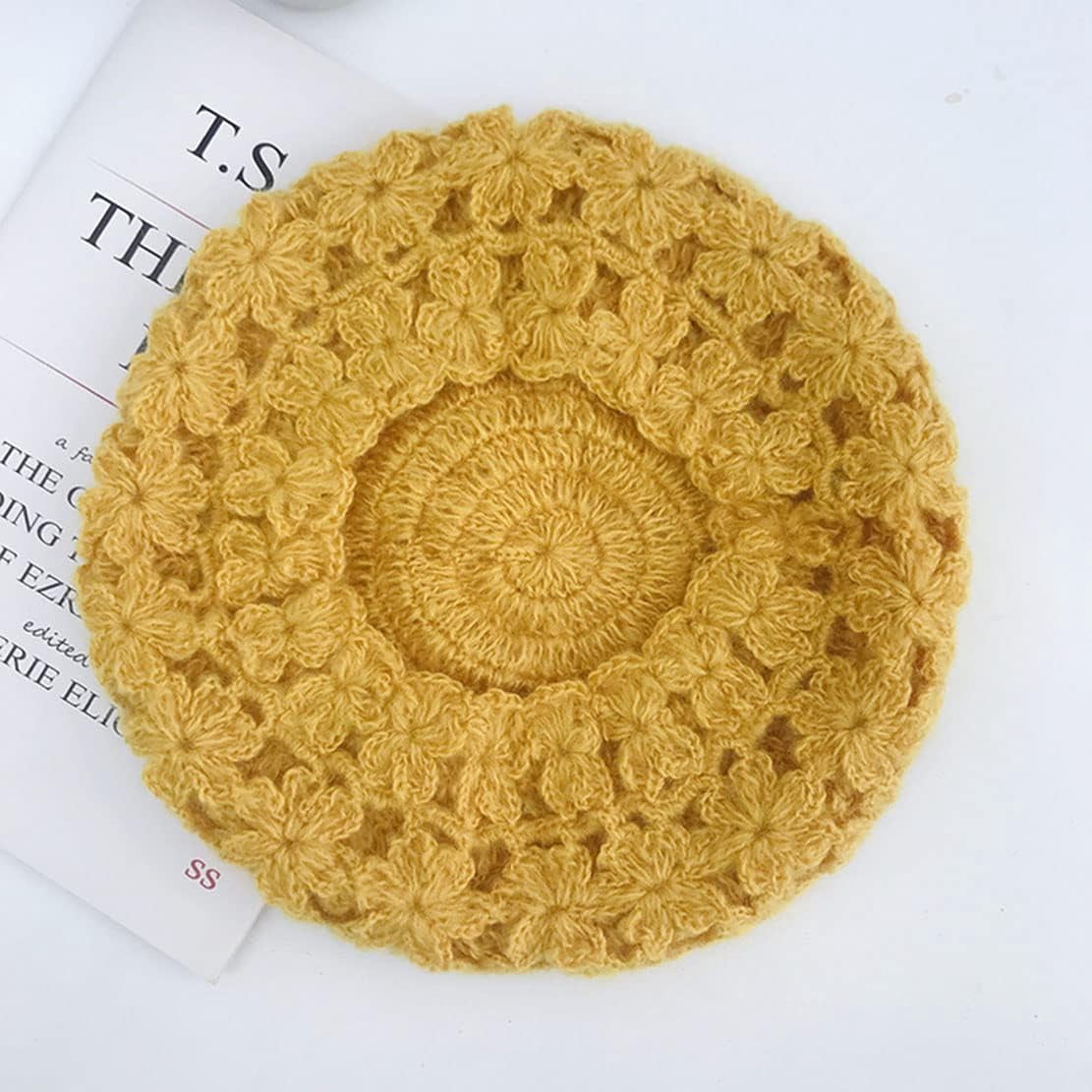 LinYooLi Ladies Hand Hooked Flower Beret, Autumn/Winter Warm hat, Hair Cap
