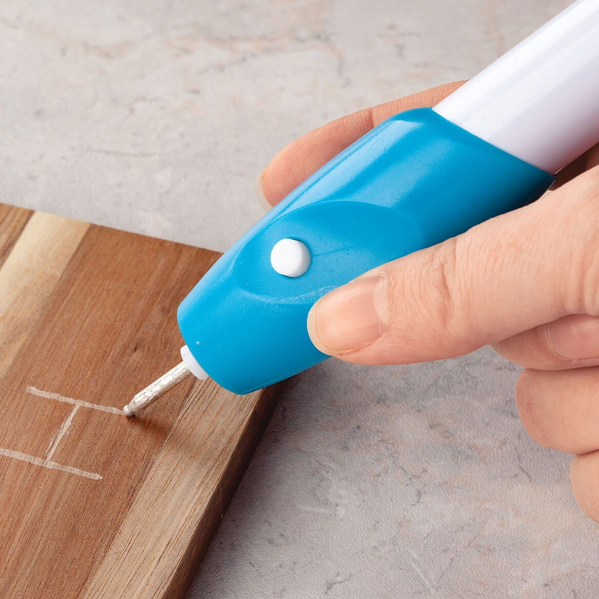 Battery Powered Engraver Tool, Works on Wood, Metal, Plastic, Glass - Pen Measures 7" Long x 1 1/4" Wide
