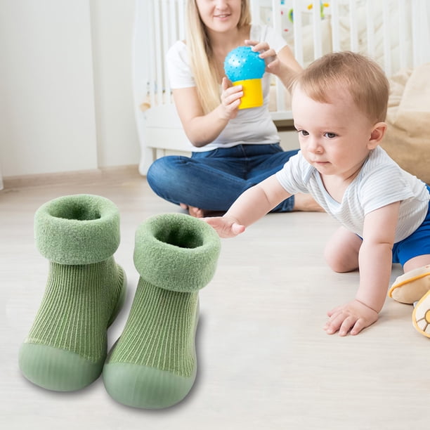 Zapatos de arrastre para bebés zapatos de calcetín de invierno no deslizan los primeros zapatos para caminar, la suela suave, los botines de lujo de los niños cómodos para niños