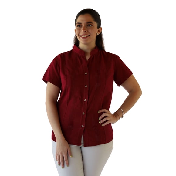 Guayabera Mujer Manga Corta Vino Barca e Spiggia Guayabera de tela de Lino, cómoda y fresca. Modelo de manga corta para mujer.