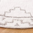 thumbnail image 3 of SAFAVIEH Casablanca Lidija Geometric Area Rug, Ivory/Taupe, 6' x 6' Round, 3 of 7