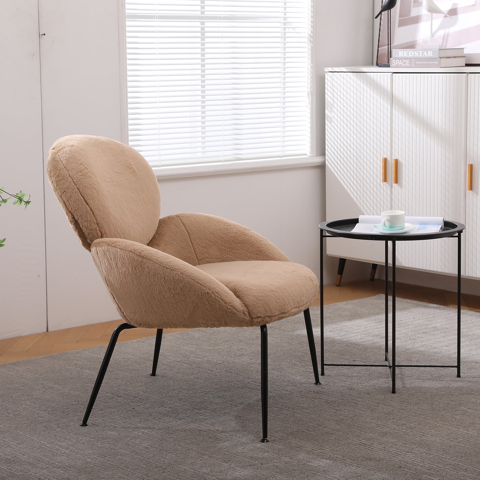 Kadyn Modern Sherpa Armchair with Black Metal Legs, Comfy and Soft Chairs for Bedroom, Light Brown