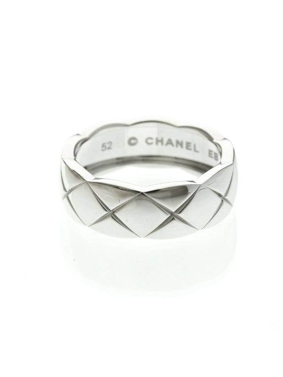 Pre-Owned Chanel Coco Crush Ring Medium Model White Gold (18K) Fashion No Stone Band Ring Silver