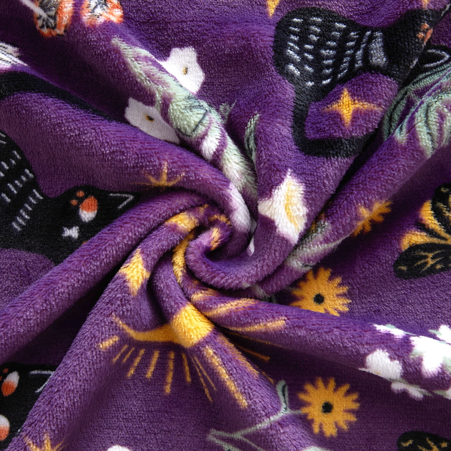 Way To Celebrate Halloween Cats Plush Oversized Couch Throw Blanket, Midnight Magic, Purple, 50 x 72 in
