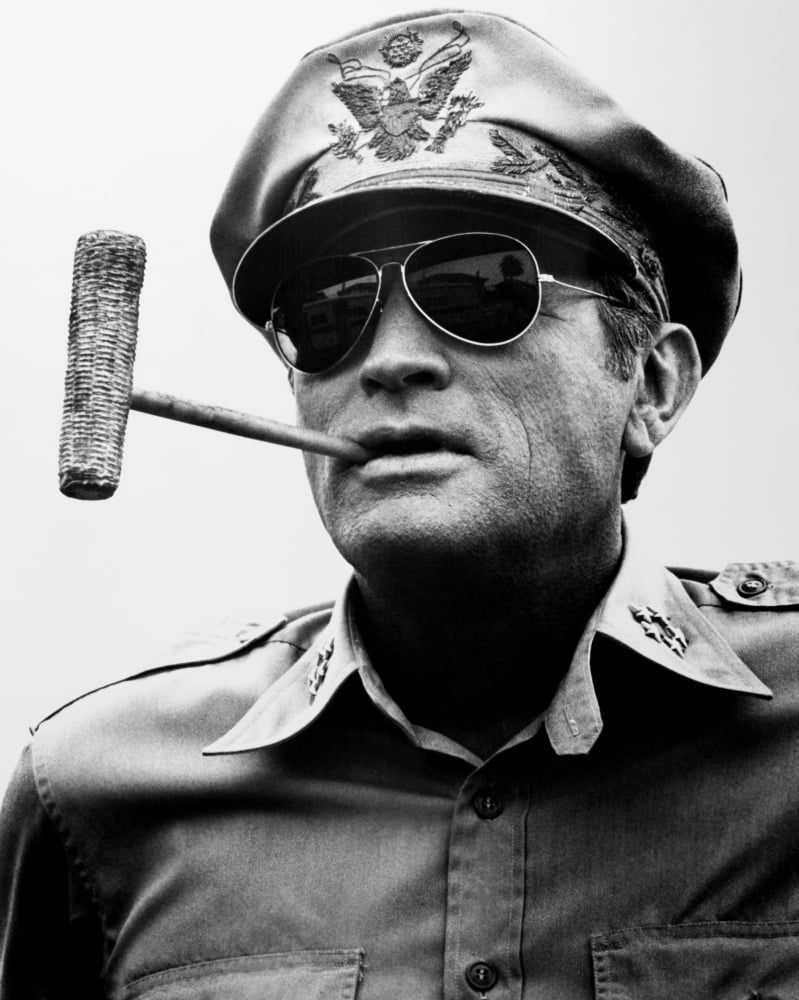 Macarthur Portrait Item VAREVCMBDMACAEC237