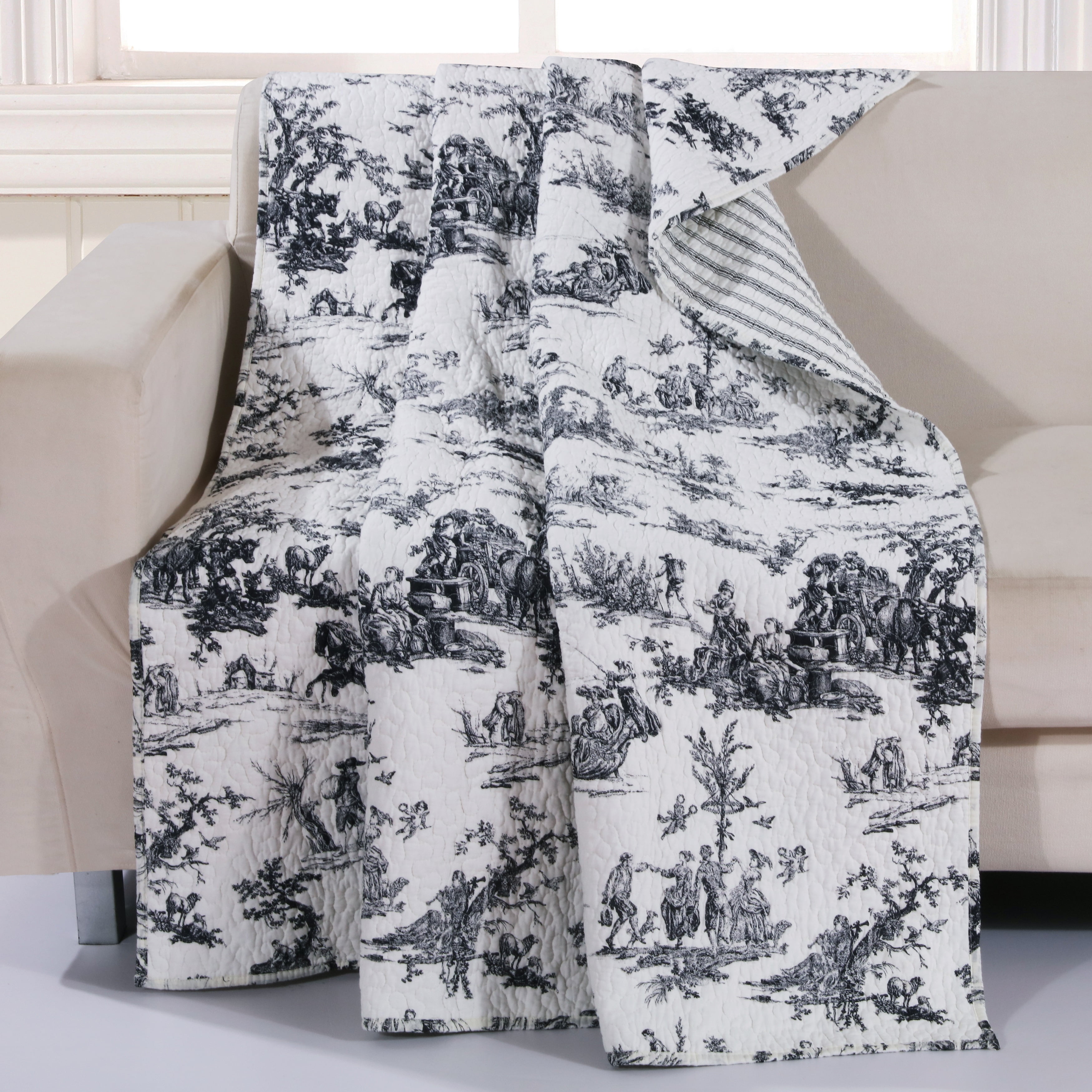 Global Trends Country Living Quilted Throw Blanket, 50x60Inch, Black