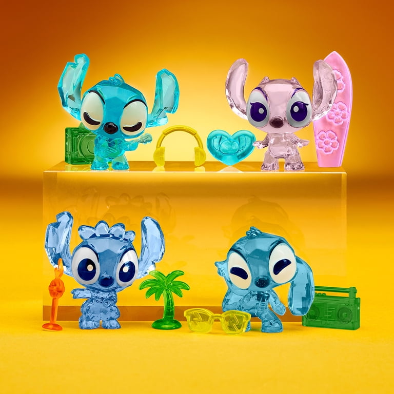 Disney Crystal Surprise Series 2 Ball with Accessories and Water
