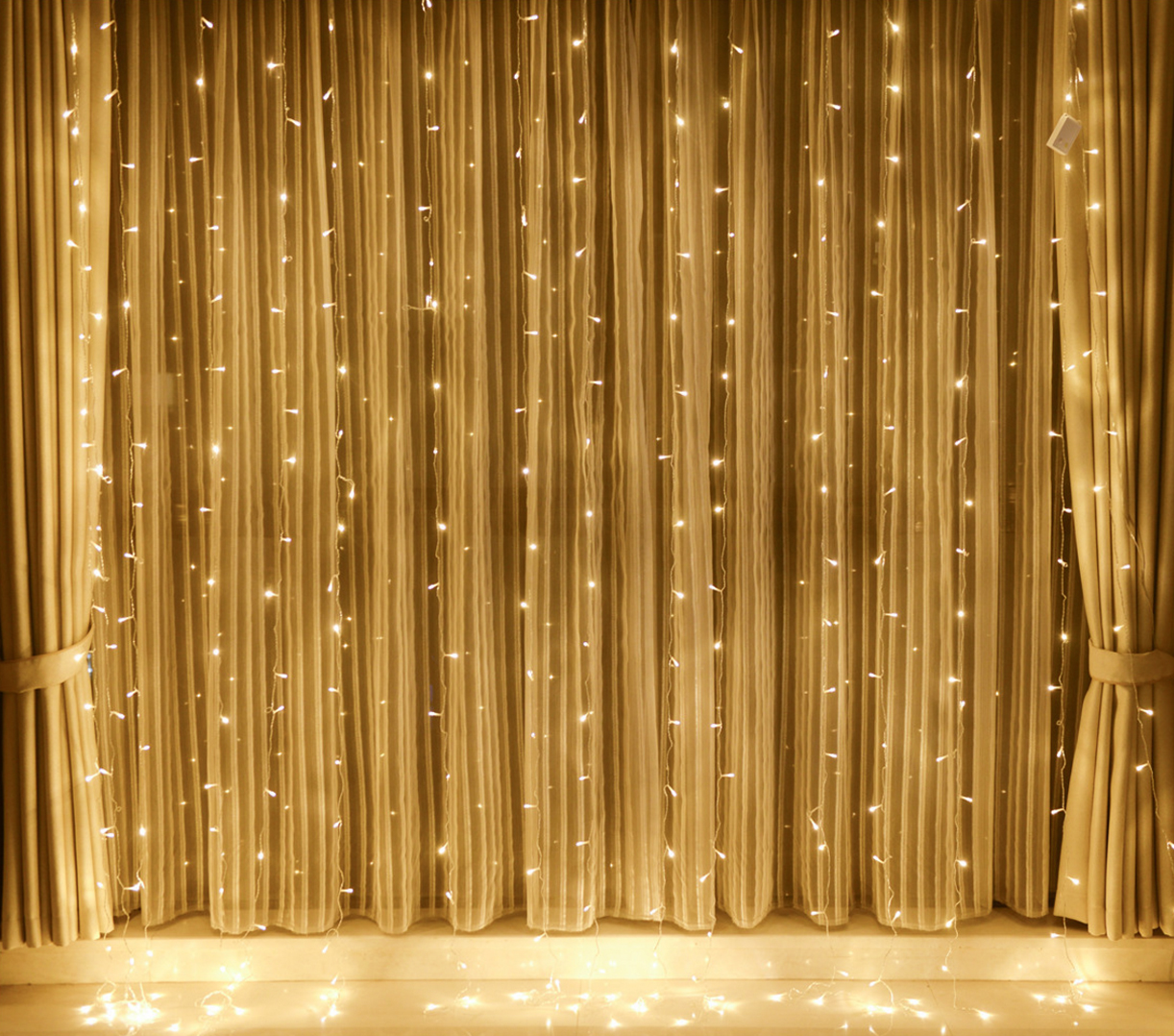 TORCHSTAR 9.8ft x 9.8ft LED Curtain Lights, Starry Christmas String