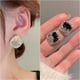 thumbnail image 2 of Pendientes de circonita cuadrada para mujer, diseño de lujo ligero, sensación de elegancia, 2 of 6
