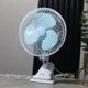 thumbnail image 1 of Ventilador de clip de cabeza móvil, ventilador eléctrico de cabecera para dormitorio de estudiantes, ventilador de clip silencioso para dormitorio, ventilador pequeño para cama, ventilador de una, 1 of 1