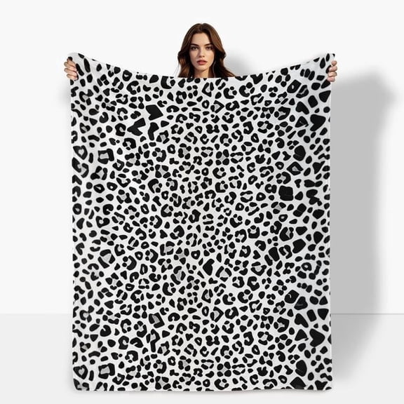 HELLOYOUNG 30x40in Soft Plush Leopard Print Blanket Cozy Warm Throw Blanket All Season Lightweight Fuzzy Microfiber Blanket for Couch Bed