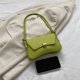 thumbnail image 3 of Bolso bandolera con hebilla de bloqueo de metal con personalidad elegante para mujer (verde), 3 of 6