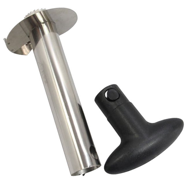 bearachild cortador pelador de piña de acero inoxidable para cuchillo de cocina cortadora de piña en espiral para accesorios de utensilios de cocina y comedor descorazonador cilíndrico de acero inoxidable con cuchilla circular dentada en la parte superior y orificio de extracción en la base, con mango antideslizante tipo T negro desmontable; dimensiones aproximadas 18 x 8.5 cm, apto para pelar, descorazonar y obtener aros de piña uniformes rápidamente.