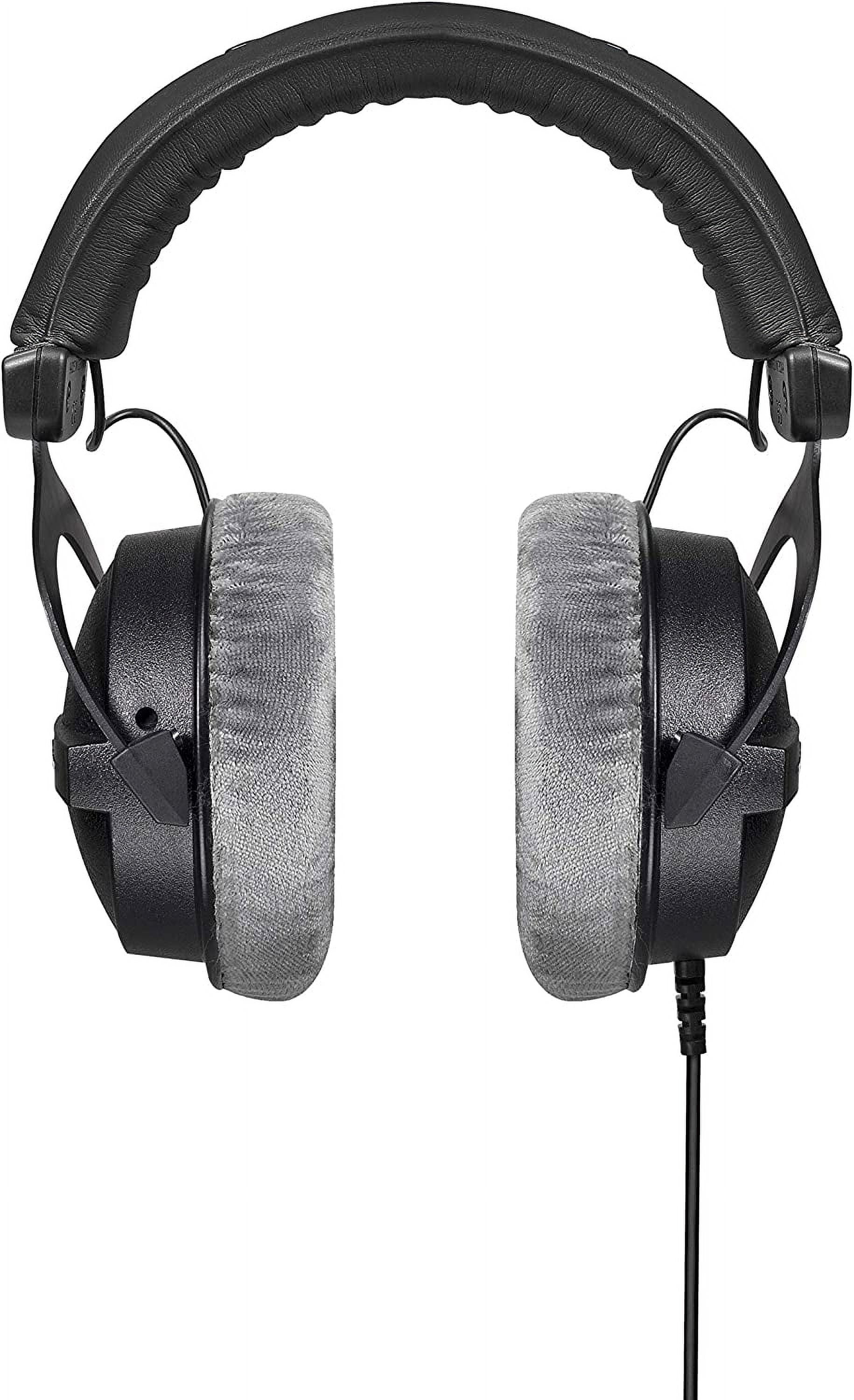 Beyerdynamic DT 770 Pro 32 Ohm Headphones with Splitter and