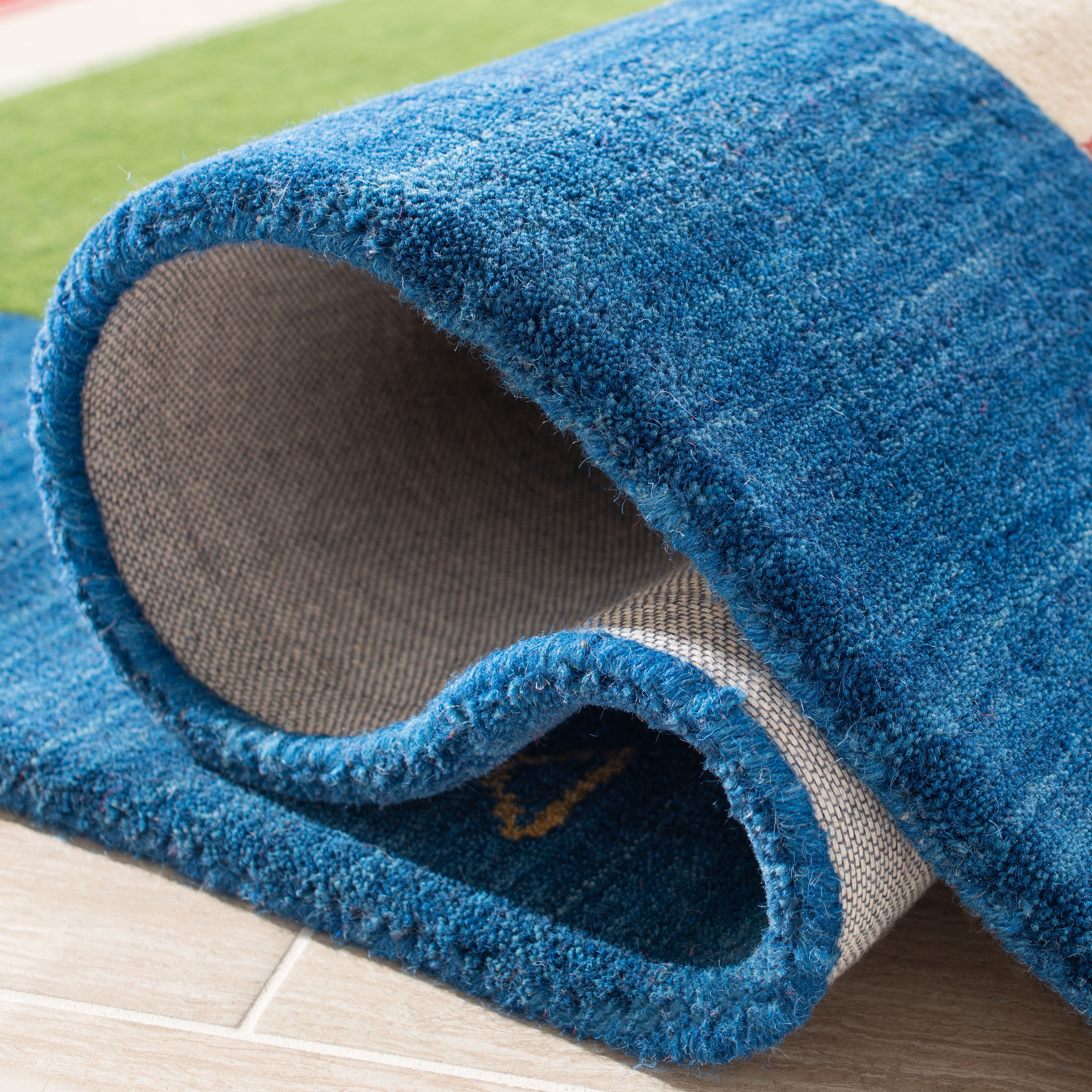 SAFAVIEH Himalaya Clarette Striped Wool Runner Rug, Blue, 2'3" x 8'