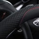 thumbnail image 3 of Funda para volante de coche (negro y rojo), de cuero, 37-39 cm, antideslizante, transpirable, de fibra de carbono, elástica, universal y profesional., 3 of 5