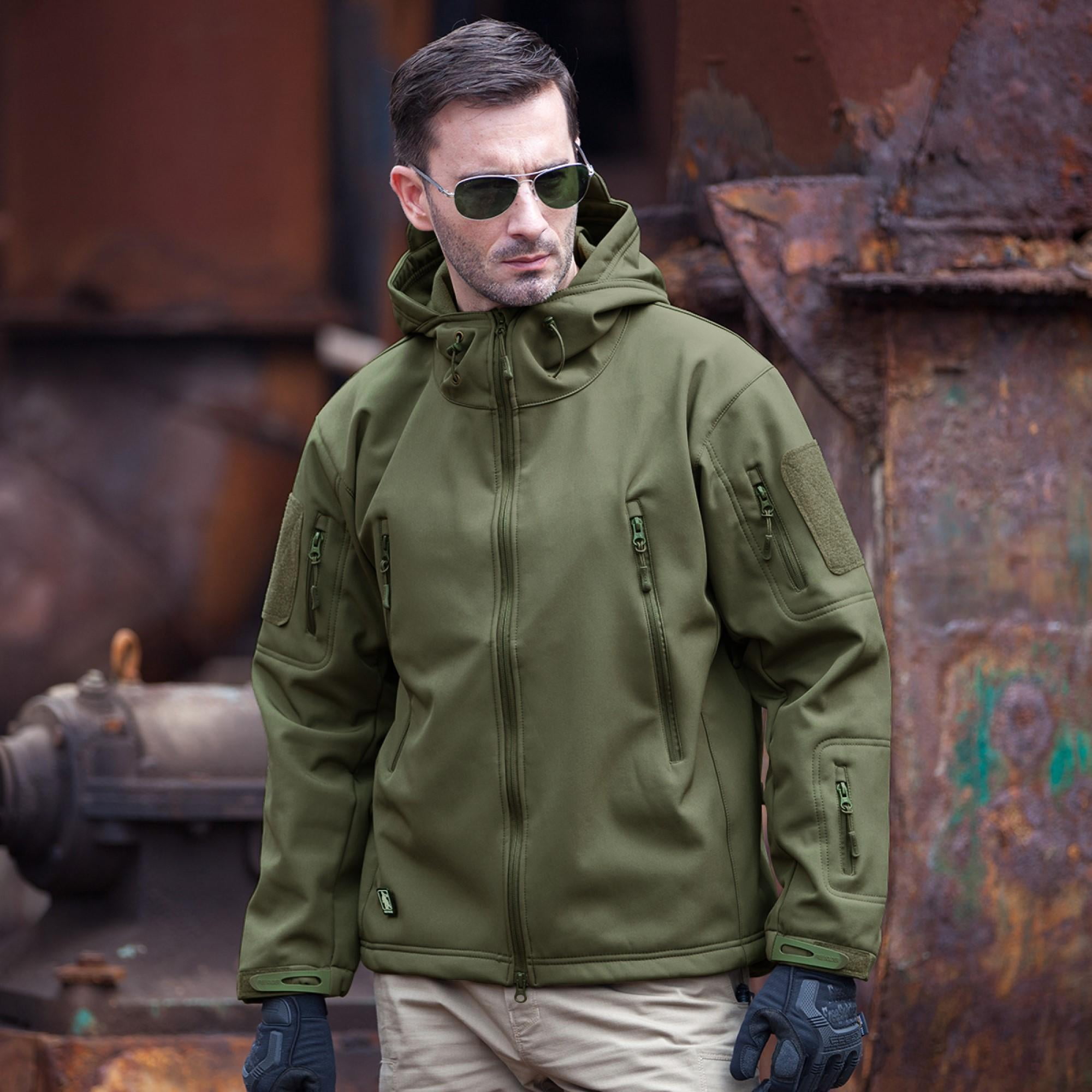 MAGCOMSEN Men's Tactical Jacket 6 Metal Zip Pockets Water Resistant Fleece Lined Softshell Winter Jacket 