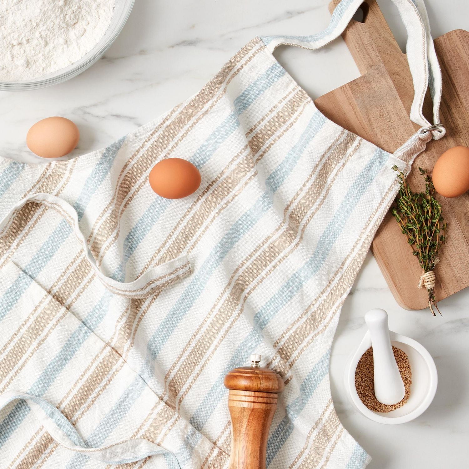 FRAÎCHE Spring Striped Apron