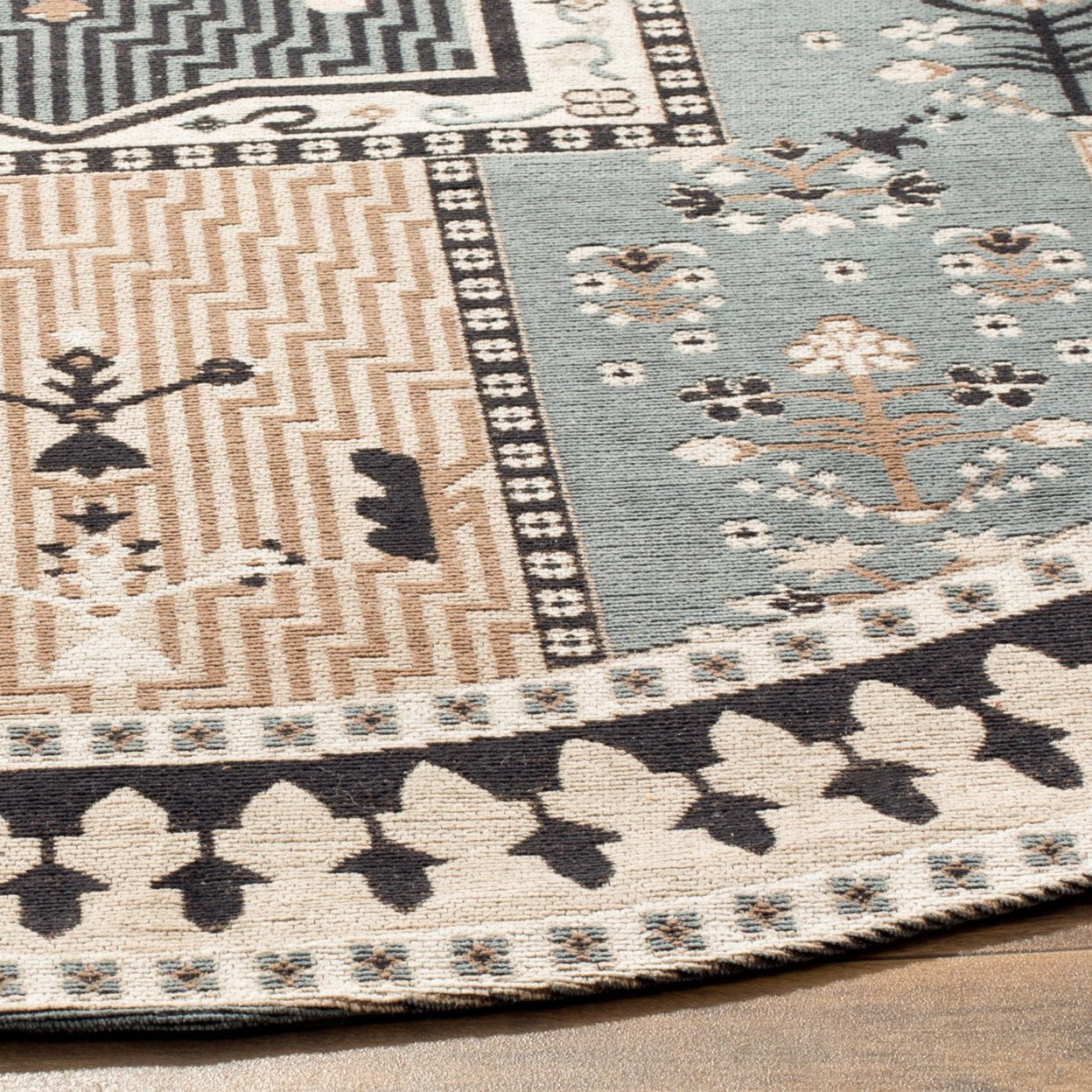 SAFAVIEH Classic Vintage Seanna Geometric Area Rug, Slate/Beige, 4' x 6'