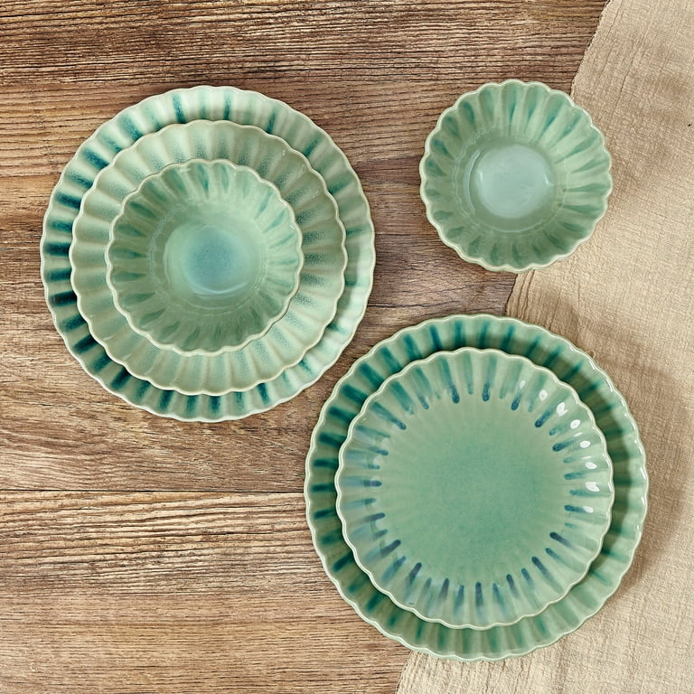 Pfaltzgraff Lucinda Green 12 Piece Dinnerware Set - Stoneware