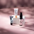 thumbnail image 4 of Set de Maquillaje W7 Mini Glow Heroes (Tamaño de Viaje), 4 of 5