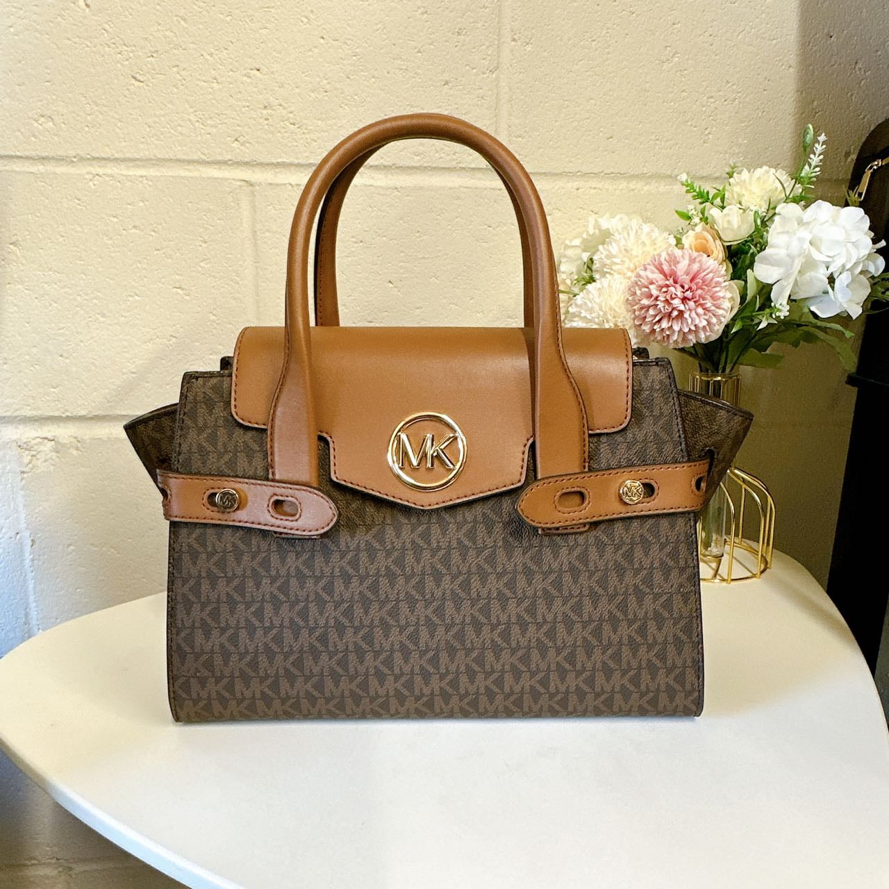 Michael Kors 35S2SNMS8L ベージュ ハンドバッグ Michael Kors Carmen Medium Satchel in Signature-Print Canvas