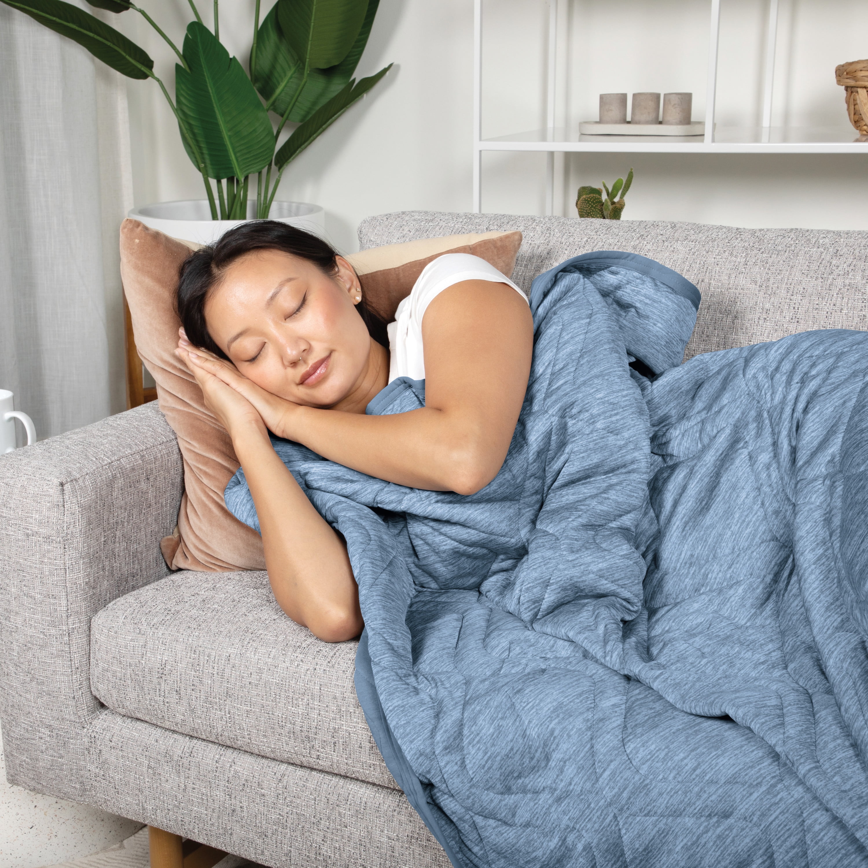 Brookstone Cooling Comfort Throw - Innovative Cooling Dual-Sided Throw - Oversized Cool Blanket for Hot Sleepers - Cooling Blankets for Sleeping - Nylon and Polyethylene Cooling Blanket - Faded Denim