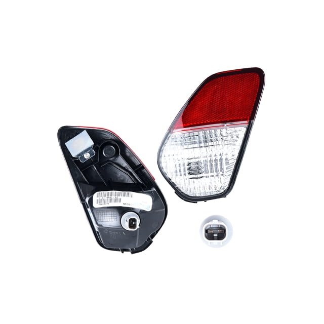 CUARTO OUTLANDER 2016 al 2019 MITSUBISHI Trasero Izquierdo/Piloto DEPO .