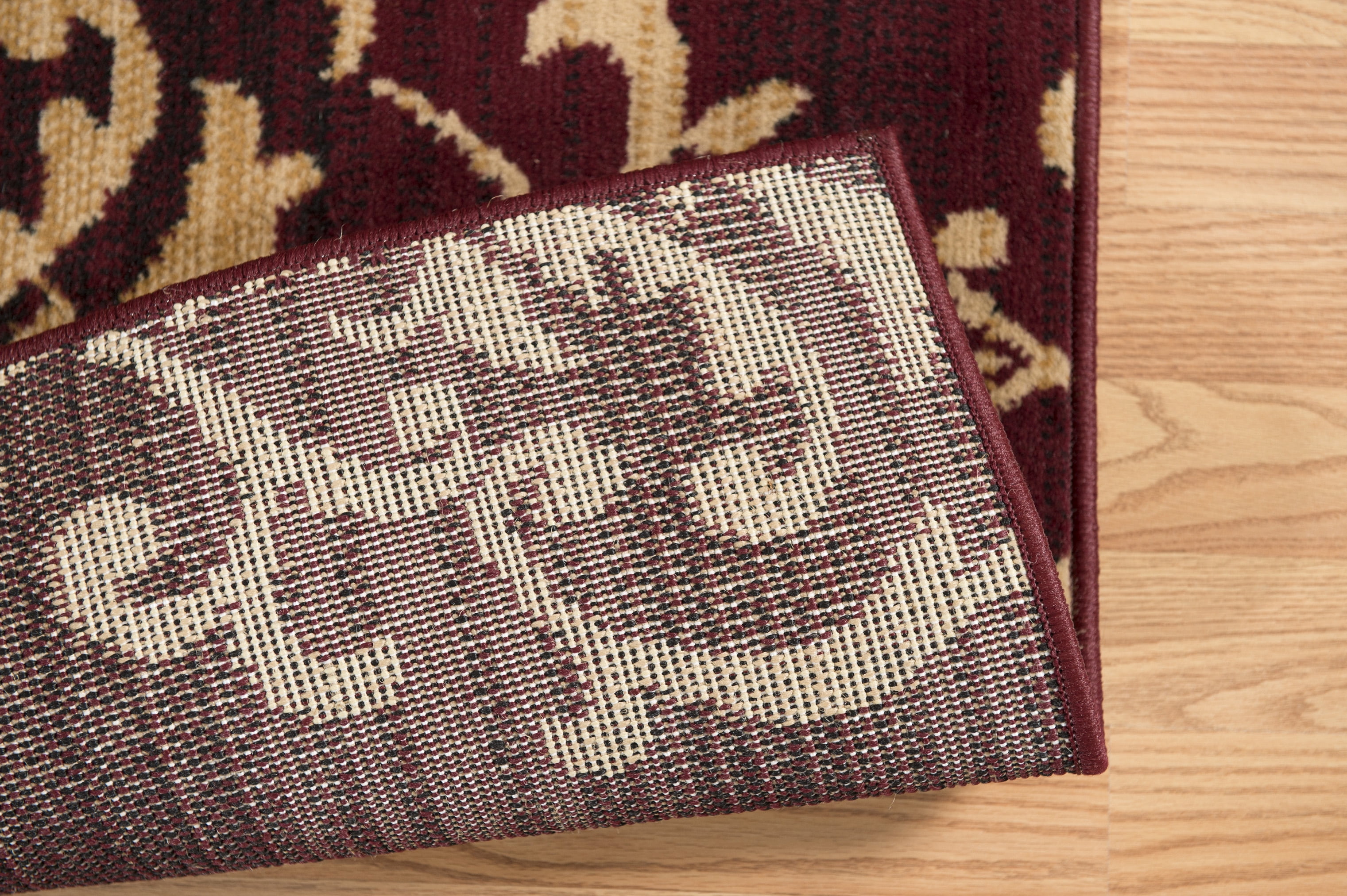 United Weavers Plaza Georgina Runner Rug, Medallion Pattern, Burgundy, 2'3 X 7'2"