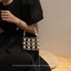 thumbnail image 3 of Bolso de hombro con cuentas de perlas hecho a mano para Ehuebsd mujer Mini bolso con cadena Vintage bolso de moda decoración de moda, 3 of 6
