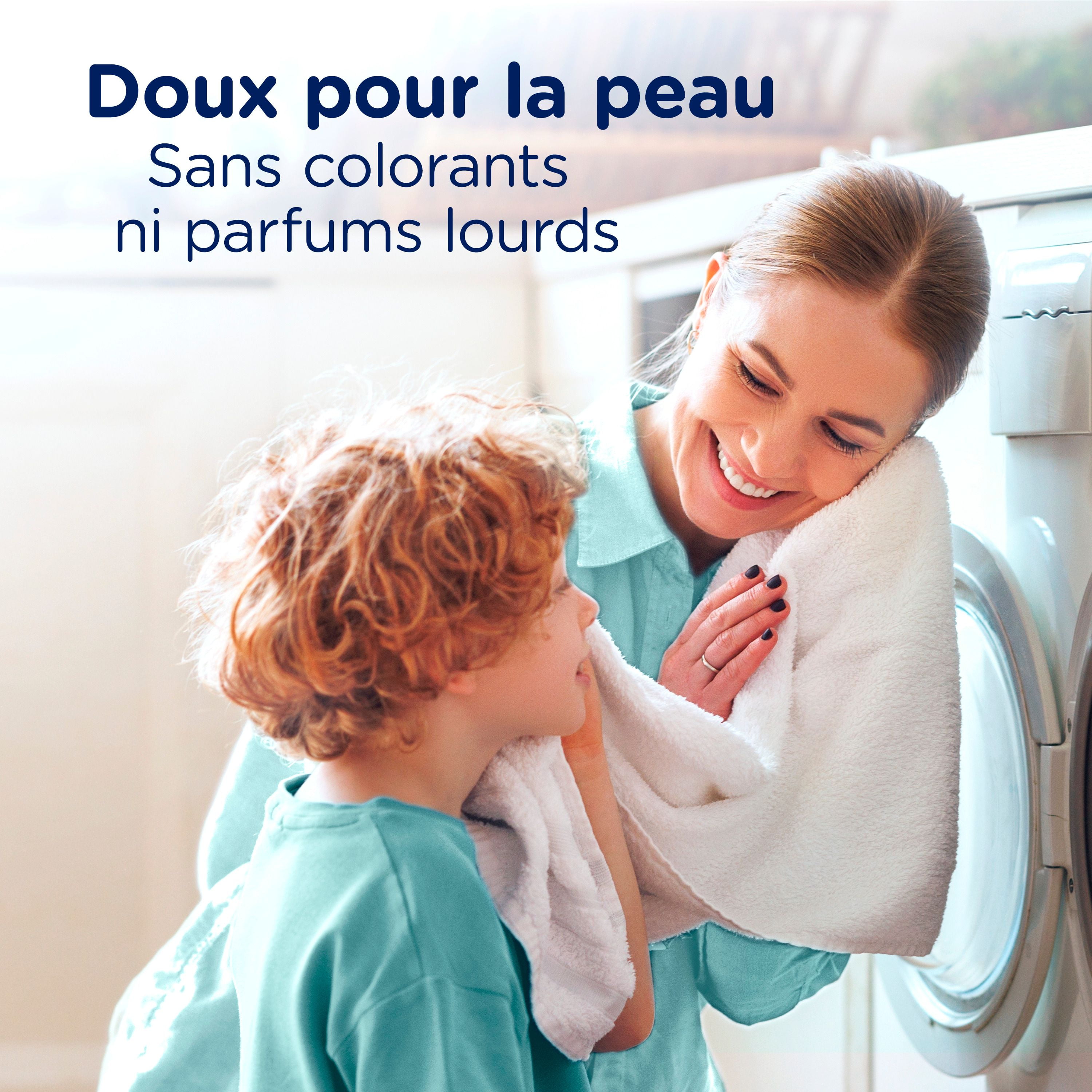 Éliminateur d’odeurs purifiant pour lessive et assouplissant textile Downy, sûr pour tous les tissus, compatible avec les laveuses HE, Fraîcheur cotonnière 70 Charges, 1,41 L
