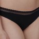 thumbnail image 2 of Chantelle Tanga da donna paquete de 2 - Cozy Chic, invisibile, traspirante Negro L (Large), 2 of 7
