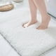 thumbnail image 1 of Alfombra de baño ILANGO, antideslizante, superabsorbente, blanca, 50 x 80 cm, 1 of 9