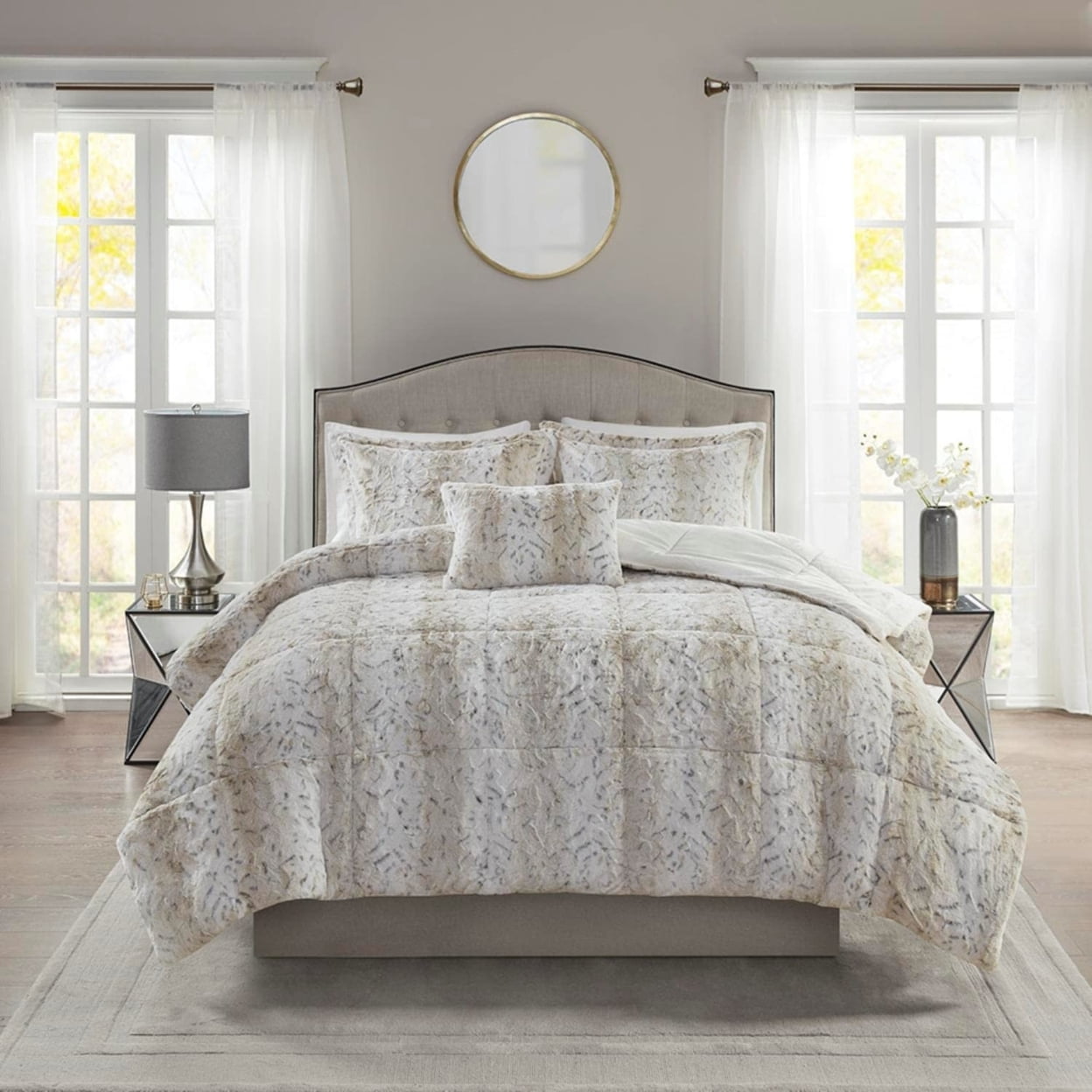 Madison Park Polyester Faux Fur Comforter Set in Snow Leopard