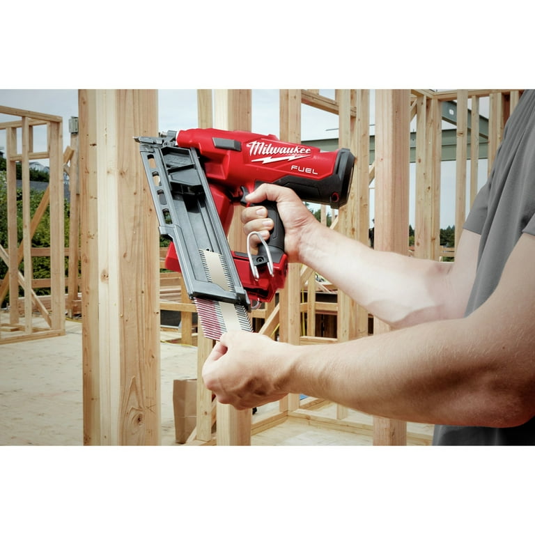 M18 FUEL 30 Degree Framing Nailer