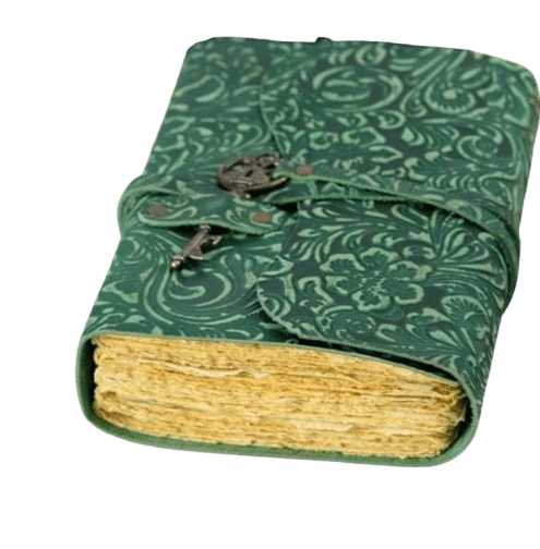 Handmade Embossed Green Leather Journal – 5x7 Inch Vintage Notebook with 200 Handmade Paper Pages, Wrap Closure, Antique Key Charm – Rustic Writing Diary, Sketchbook & Gift