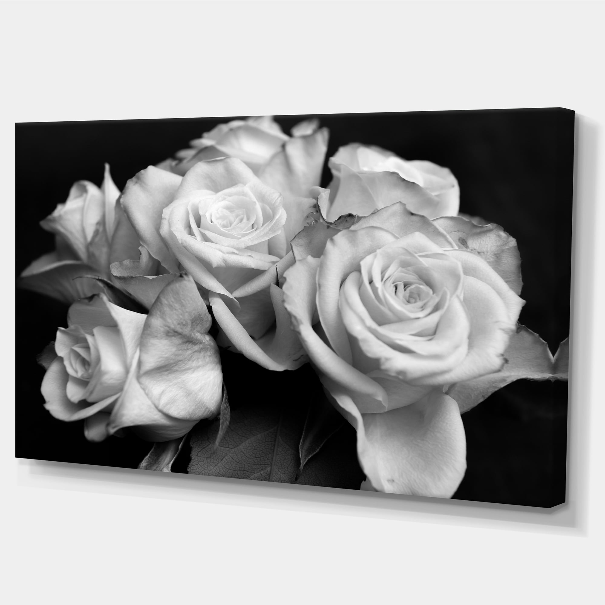Designart 'Bunch of Roses Black and White ' Floral Art Canvas Print