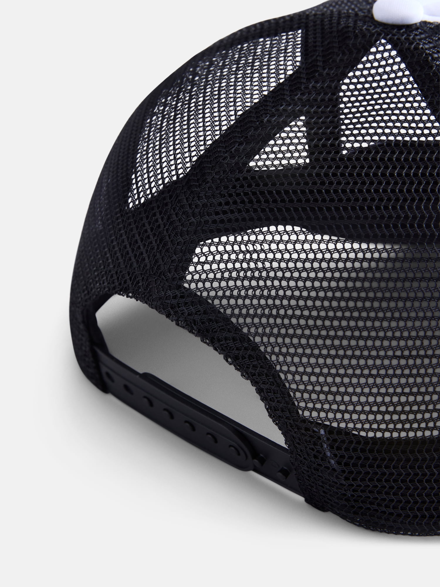 No Boundaries Foam Front Mesh Back- White and Black