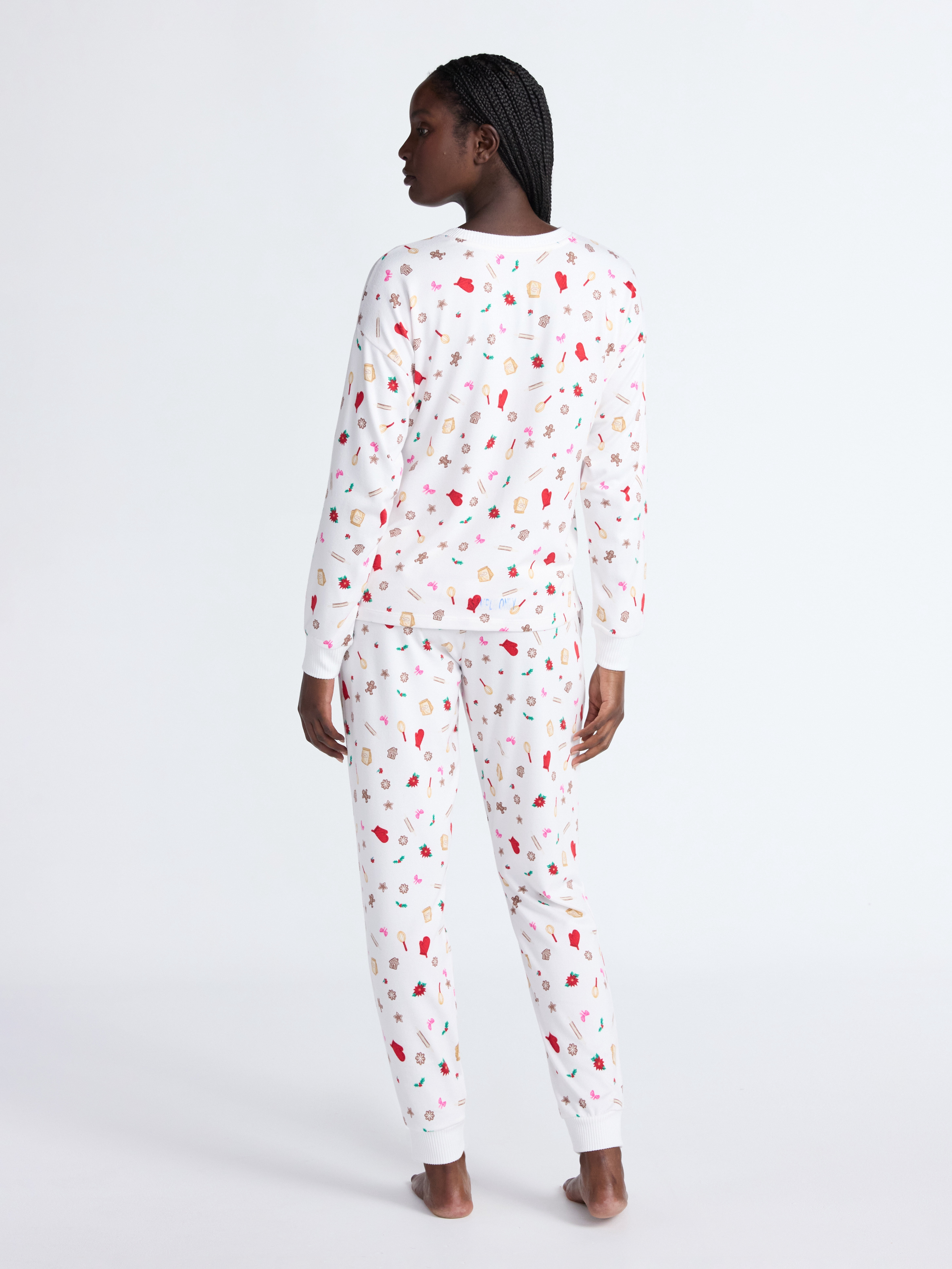 Joyspun Women's Cozy Lounge Collection Hacci Knit Long Sleeve Top and Joggers Pajama Set, Sizes XS-3X