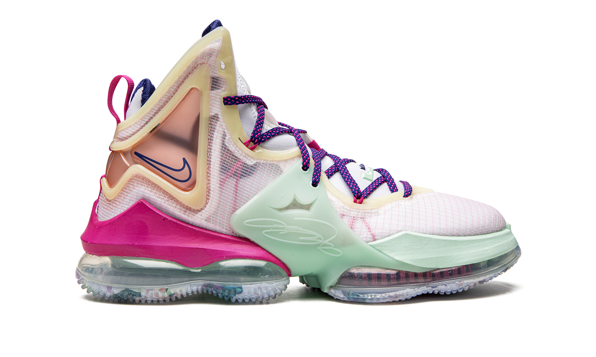 NIKE MENS LeBron 19 "Valentine's Day" DH8459 900 DH8459 900 from Stadium Goods