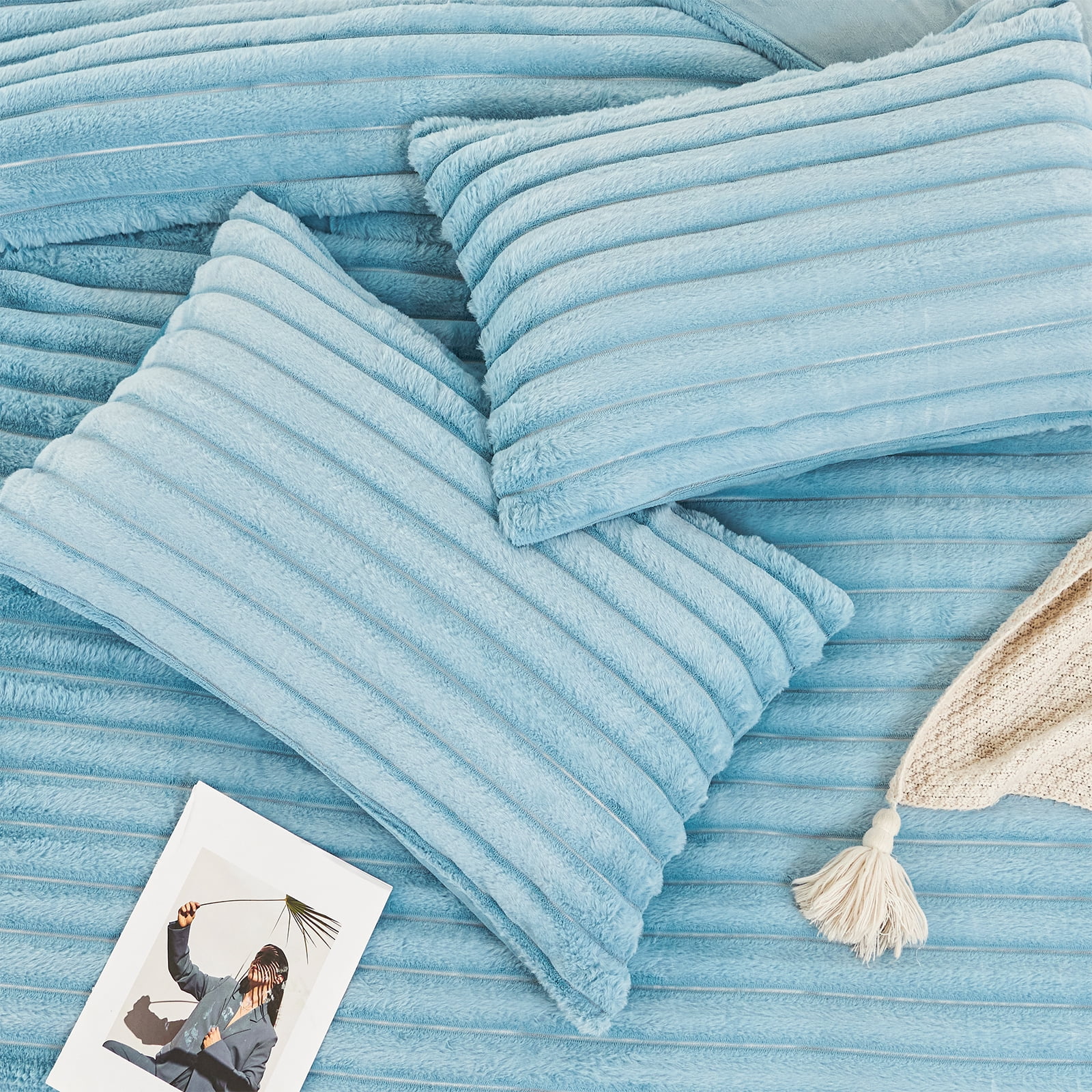 ZRNBAST Luxury Fluffy Fuzzy Queen Comforter Set 3 Pieces Light Blue Plush Fleece Comforter Bedding Set Heavy Faux Fur Comforter with 2 Pillowcases(Light Blue,Queen)