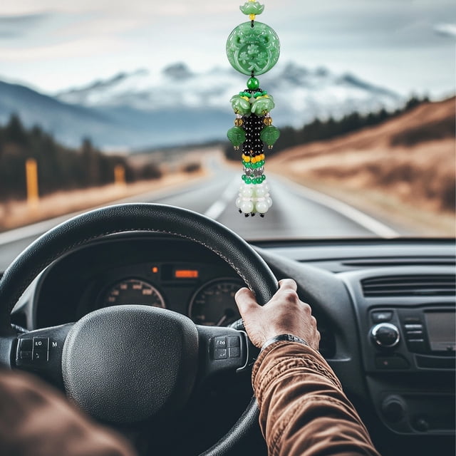 Decoración del espejo retrovisor colgante del coche | Adorno colgante para el interior del automóvil verde | Artesanía de tejido tejido a mano | Símbolo de entrada segura | Plástico | 9,84 x 1,57 x