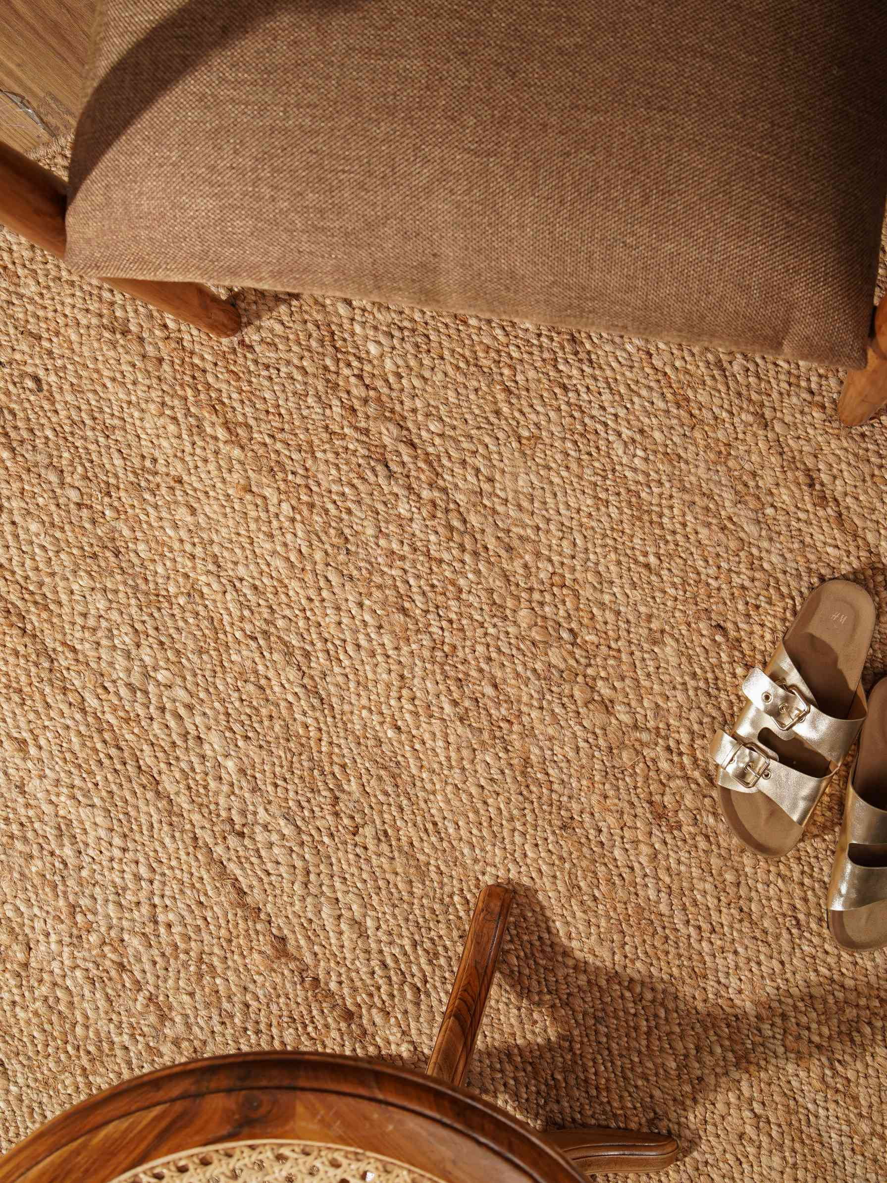Rugsotic Carpets Hand Woven Jute 6'x6' Round Area Rug Solid Light Brown J00008