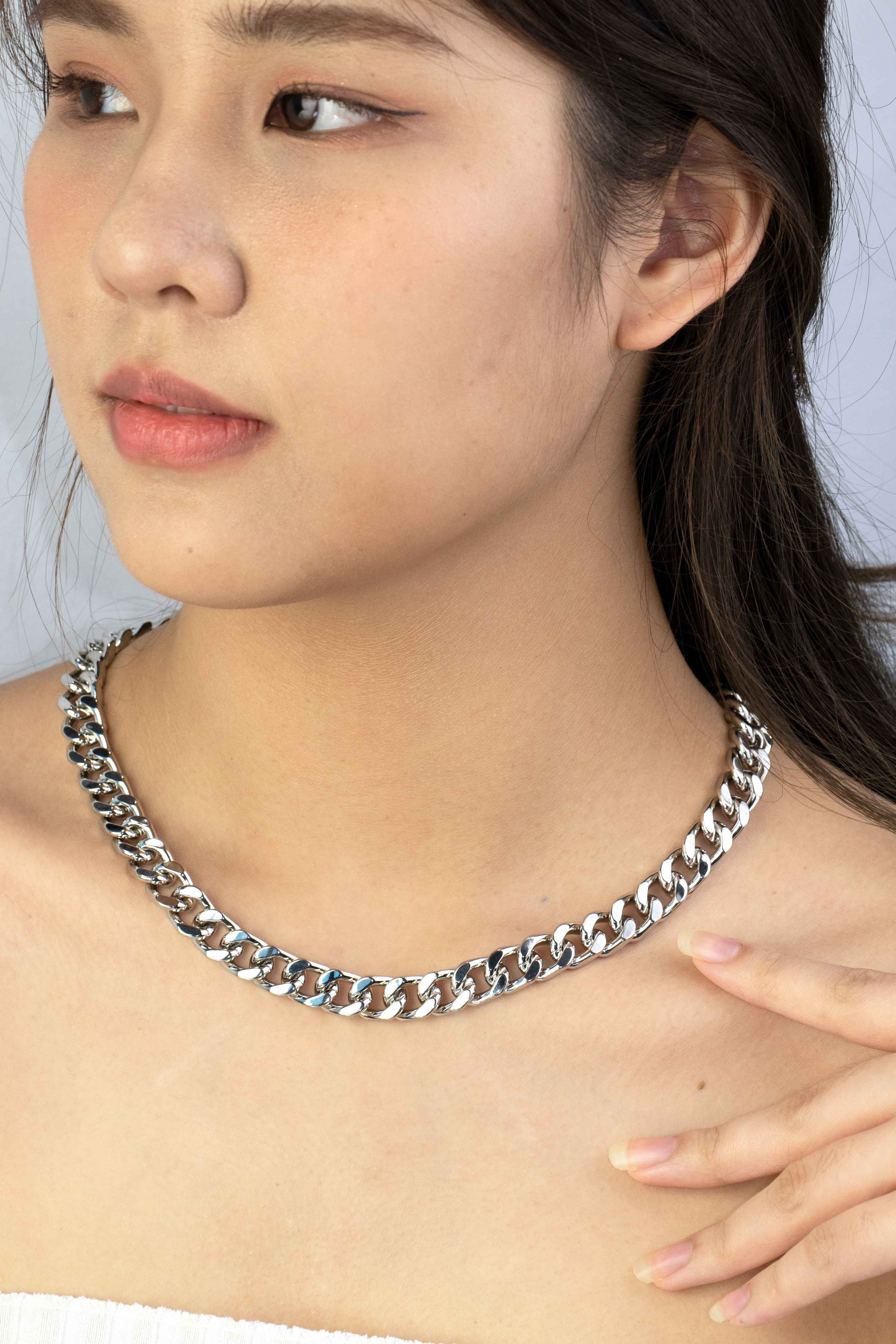 Silver and Gold Curb Chain Necklace, Shackle Chunky Necklace, Stainles – A  Girls Gems