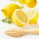 thumbnail image 4 of Exprimidor manual de limones de madera de haya | Exprimidor de cítricos de madera maciza sin laca | Prensa manual ergonómica para limones, naranjas y limas | Herramienta de cocina natural y duradera, 4 of 7