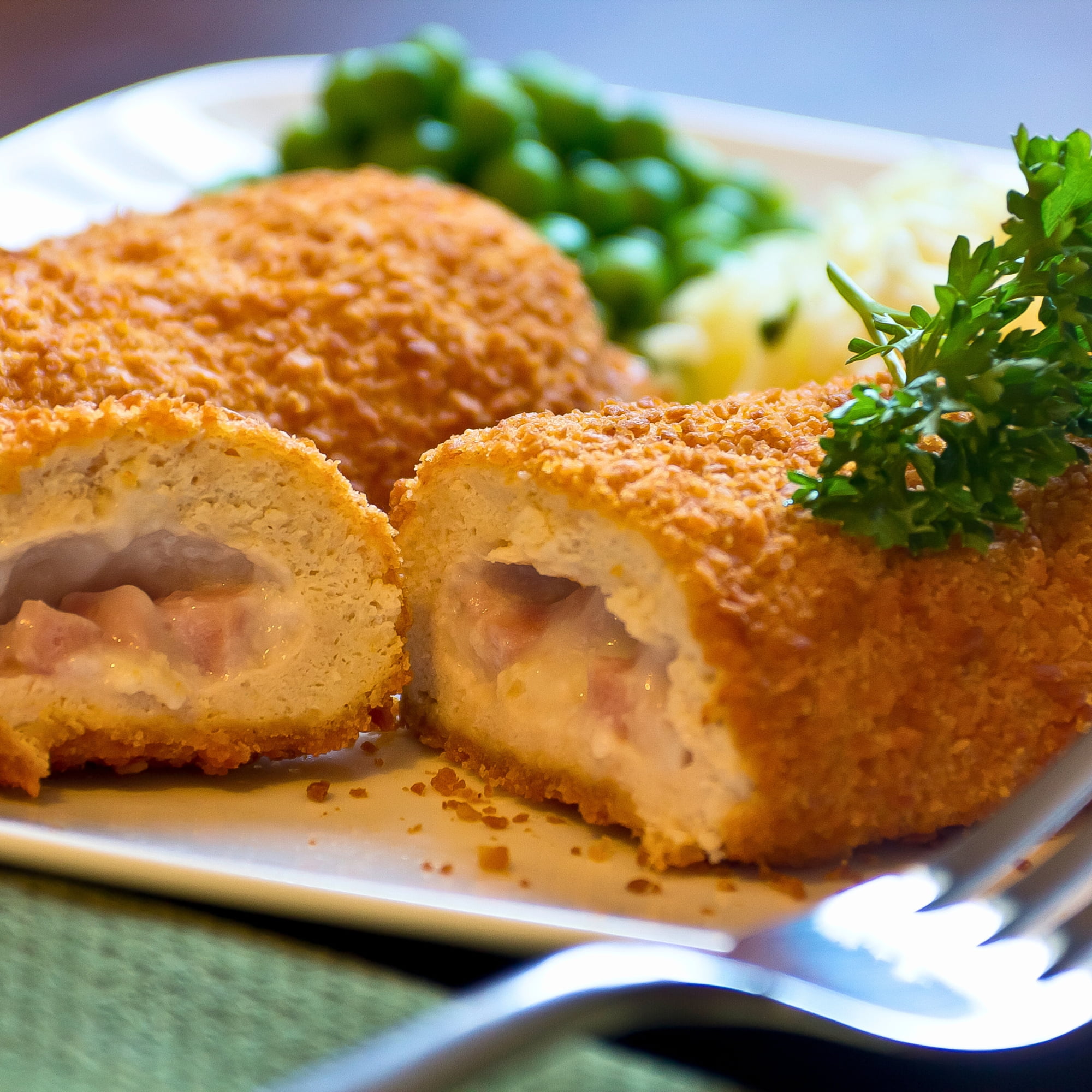Today Gourmet - Uncooked Homestyle Breaded Cordon Bleu Boneless Chicken Breasts - 12-7oz Pcs. (5.25 lbs.)