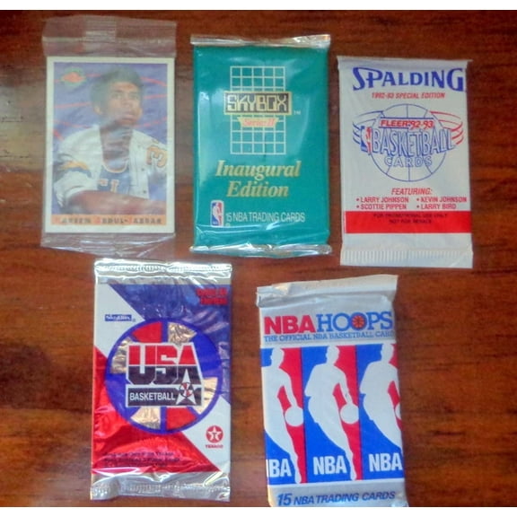GREAT LOT OF OLD UNOPENED BASKETBALL CARDS IN PACKS