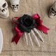 thumbnail image 1 of Decoraciones de Halloween, adornos de Halloween, pinza para el pelo con forma de mano de esqueleto de Halloween, lazo de rosa de terror para festivales de fantasmas, accesorios para el cabello, pinza, 1 of 6