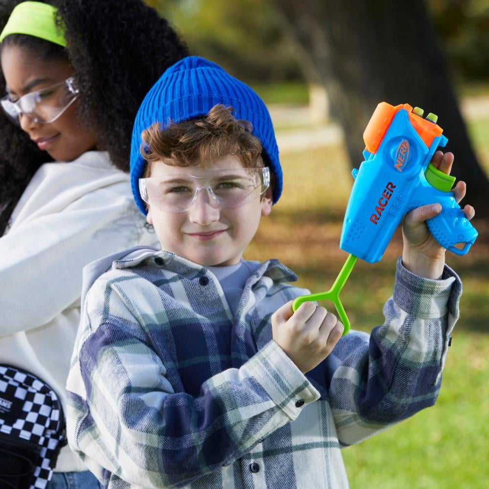 Nerf Elite Junior Racer Easy Play Dart Blaster with 4 Nerf Elite Darts, Nerf Blaster Outdoor Toys