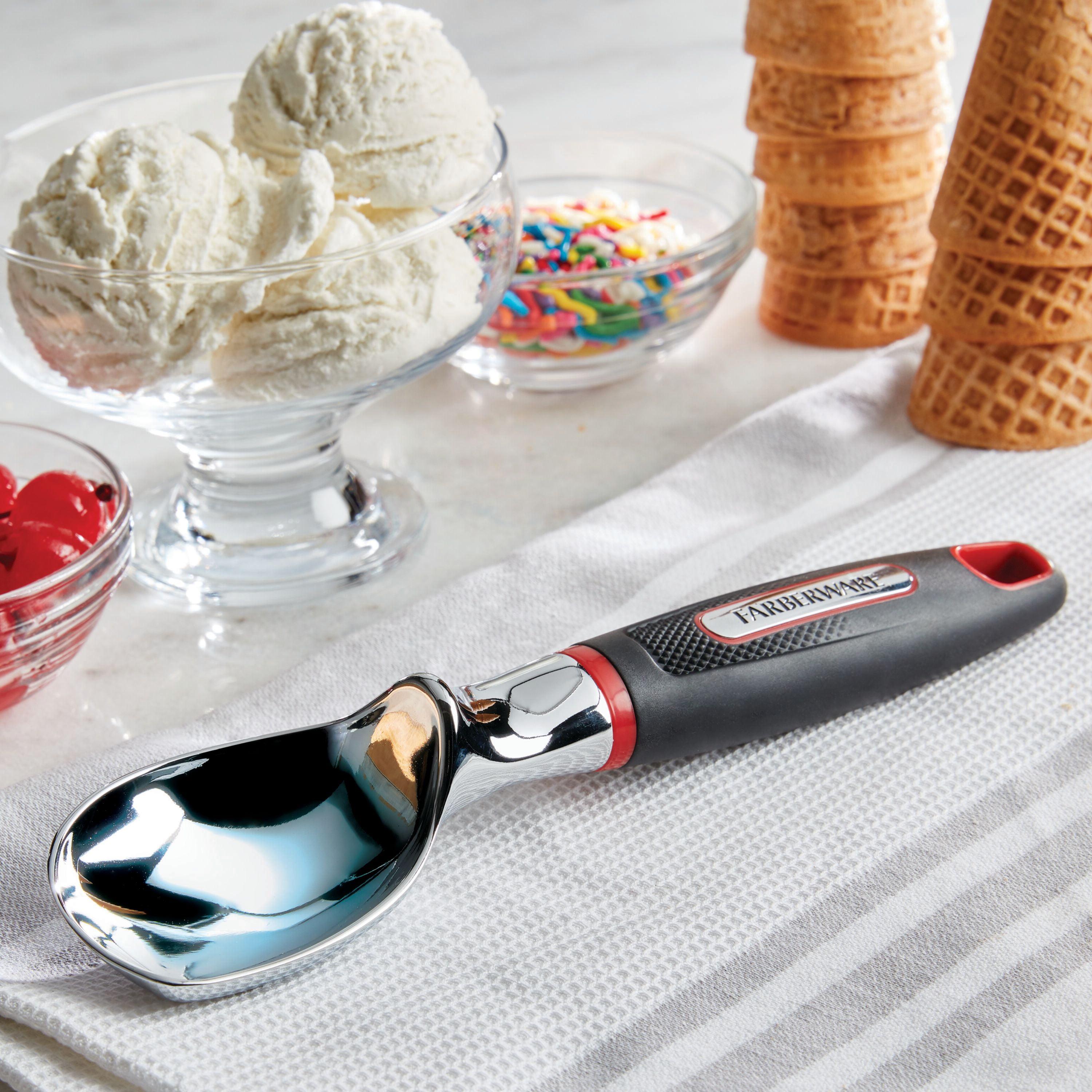 Mainstay Heavy Duty Plastic Ice Cream Scoop You Choose (Black, Teal, or Red)